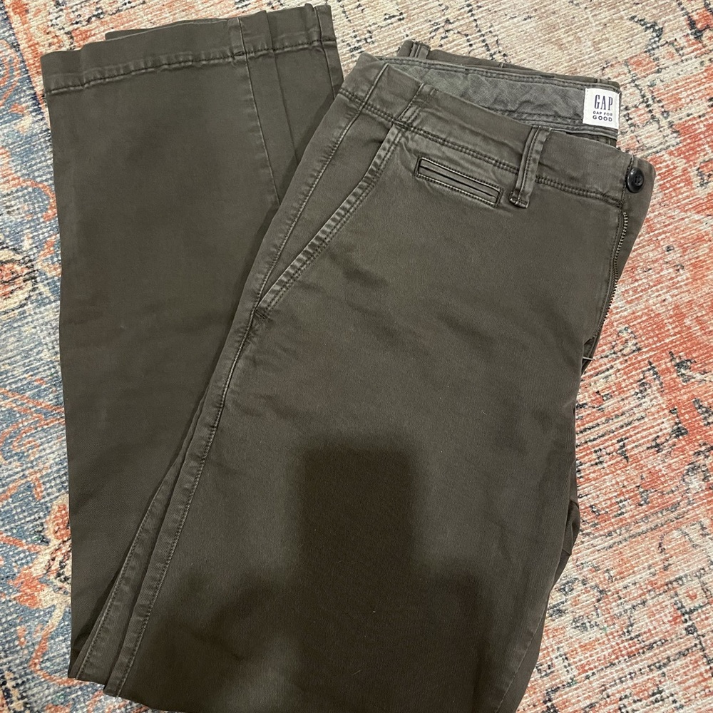 Men’s Gap pants in a light black wash